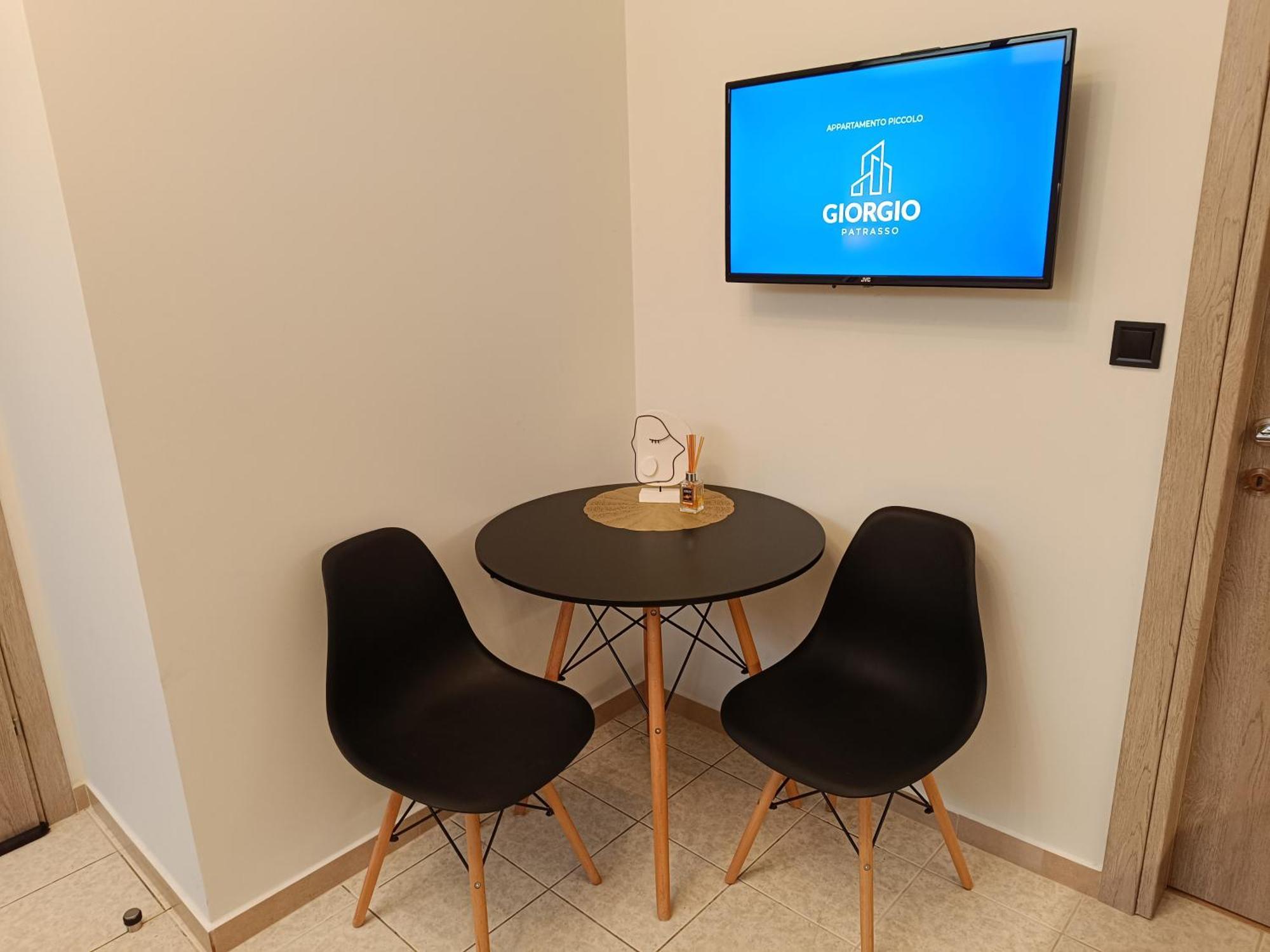 Giorgio Patrasso - Micro Apartment In The Center Of Patras Dış mekan fotoğraf
