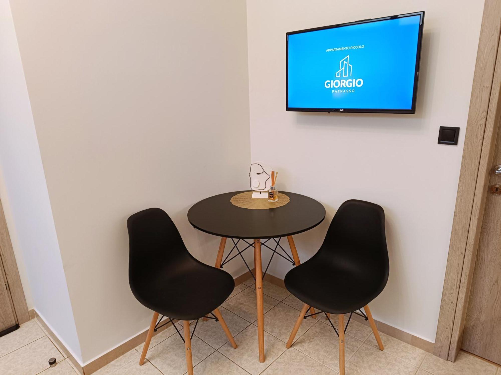 Giorgio Patrasso - Micro Apartment In The Center Of Patras Dış mekan fotoğraf