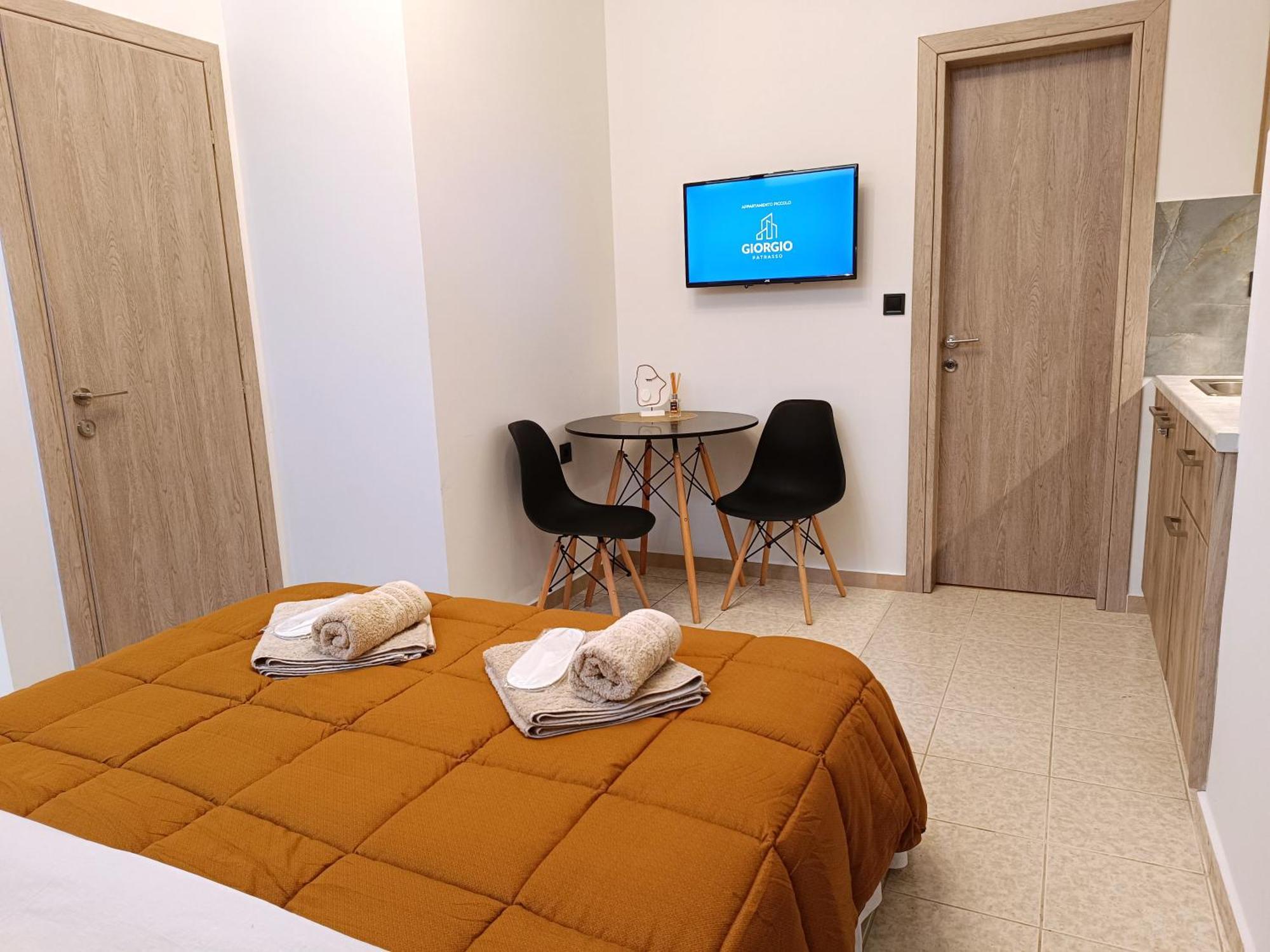 Giorgio Patrasso - Micro Apartment In The Center Of Patras Dış mekan fotoğraf