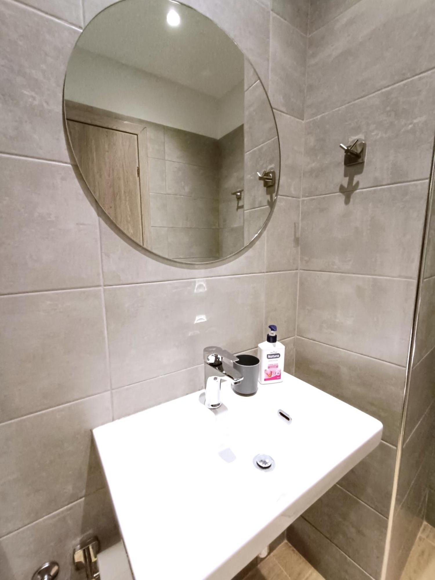 Giorgio Patrasso - Micro Apartment In The Center Of Patras Dış mekan fotoğraf