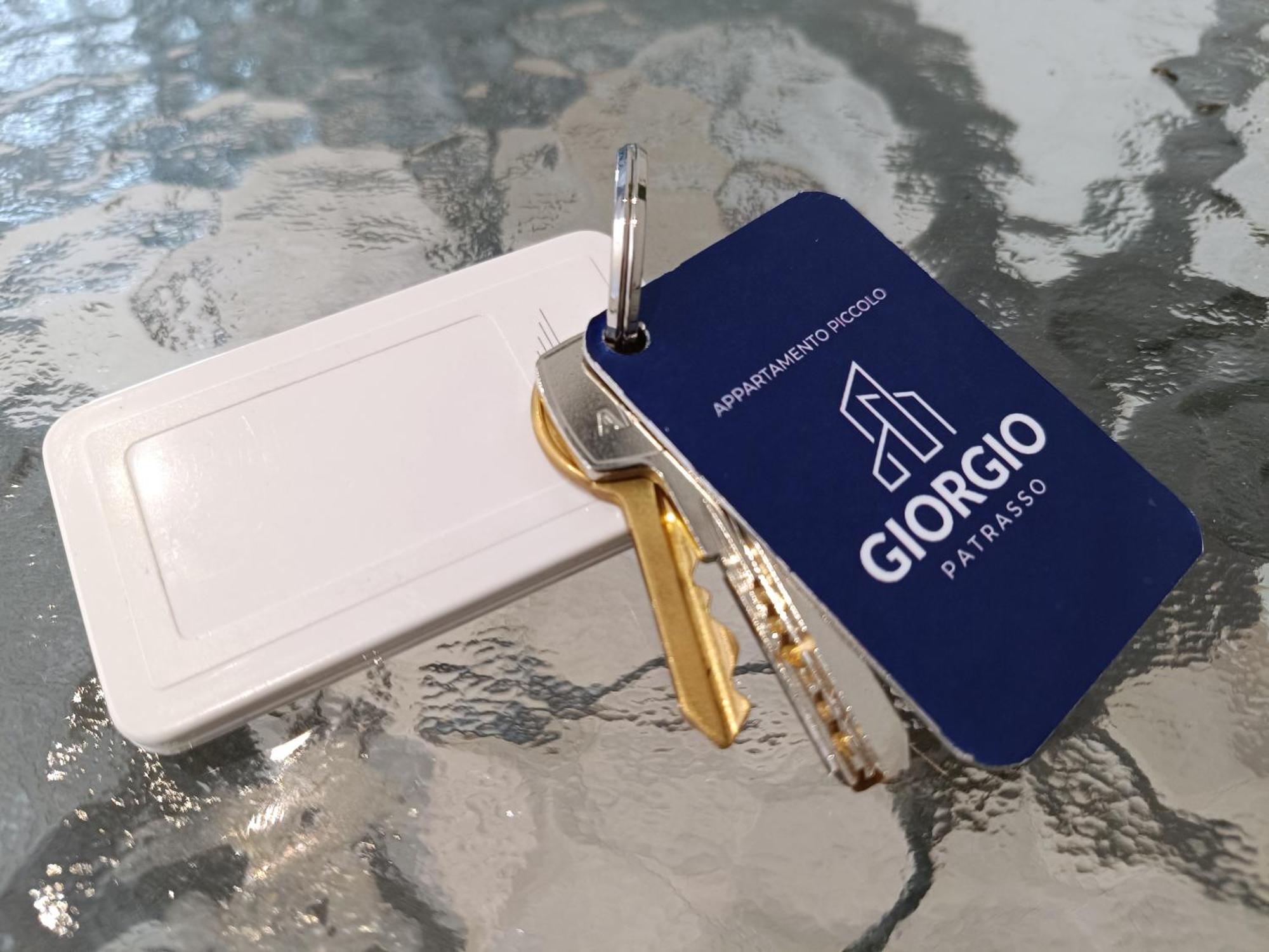 Giorgio Patrasso - Micro Apartment In The Center Of Patras Dış mekan fotoğraf